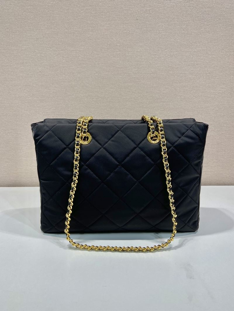 Pra*a tote bags